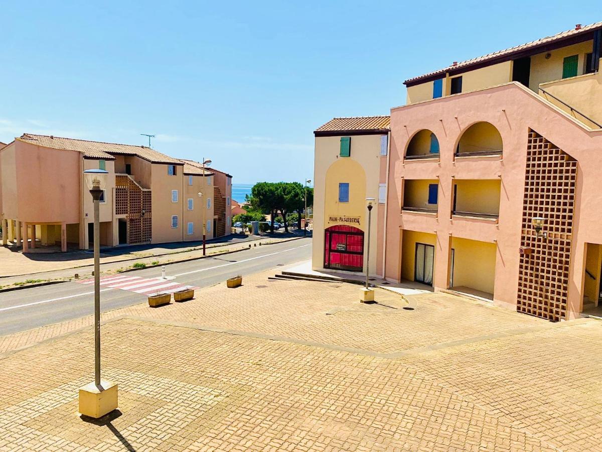 Appartement Proche Mer Avec Piscine Et Parking Fleury  Exterior photo